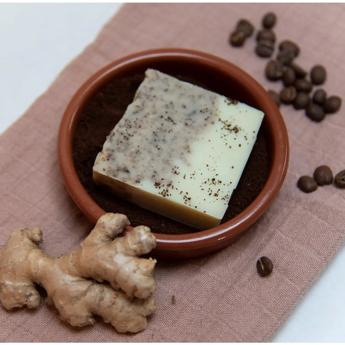 Earth elements scrubbar coffee ginger handgemaakteskincare